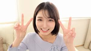 SIRO-4753 【第一枪】【通透度出众】【美缙缱绻】发现一个干净利落，笑容灿烂的美JD。当我经历了人生中第一次被演员狠狠指法的群发后，我的傻才渐渐显露了.. 网上AV应用→AV体验拍摄1720