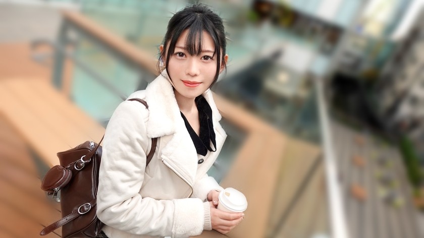 SIRO-5684 一位变态的OL前来应聘以缓解日常压力！她遭到老板的性骚扰！