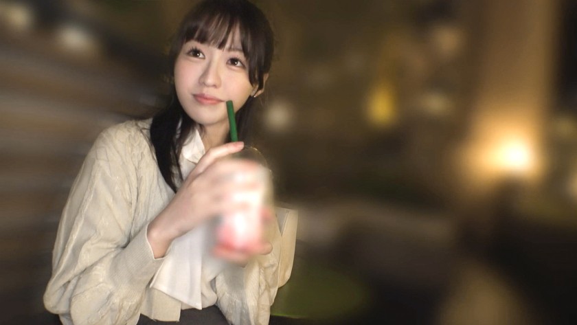 SIRO-5732 所有男人看到这位性感可爱女大学生的迷你裙都会硬起来！浅见奈美